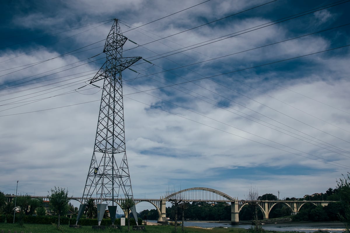 Grid balancing costs drove two-thirds of Spain’s regulated power price rise