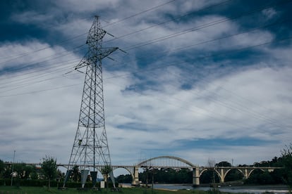 Torres de alta tensión de REE.