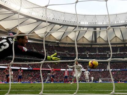 Sergio Ramos marca el gol del desempate.