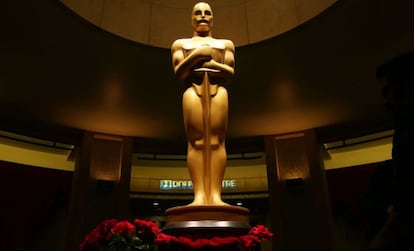 Un Oscar gigante en el teatro Dolby de Los Ángeles.