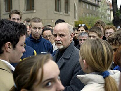 El profesor Rainer Heise, ayer, en el instituto Johannes Gutenberg en Erfurt.