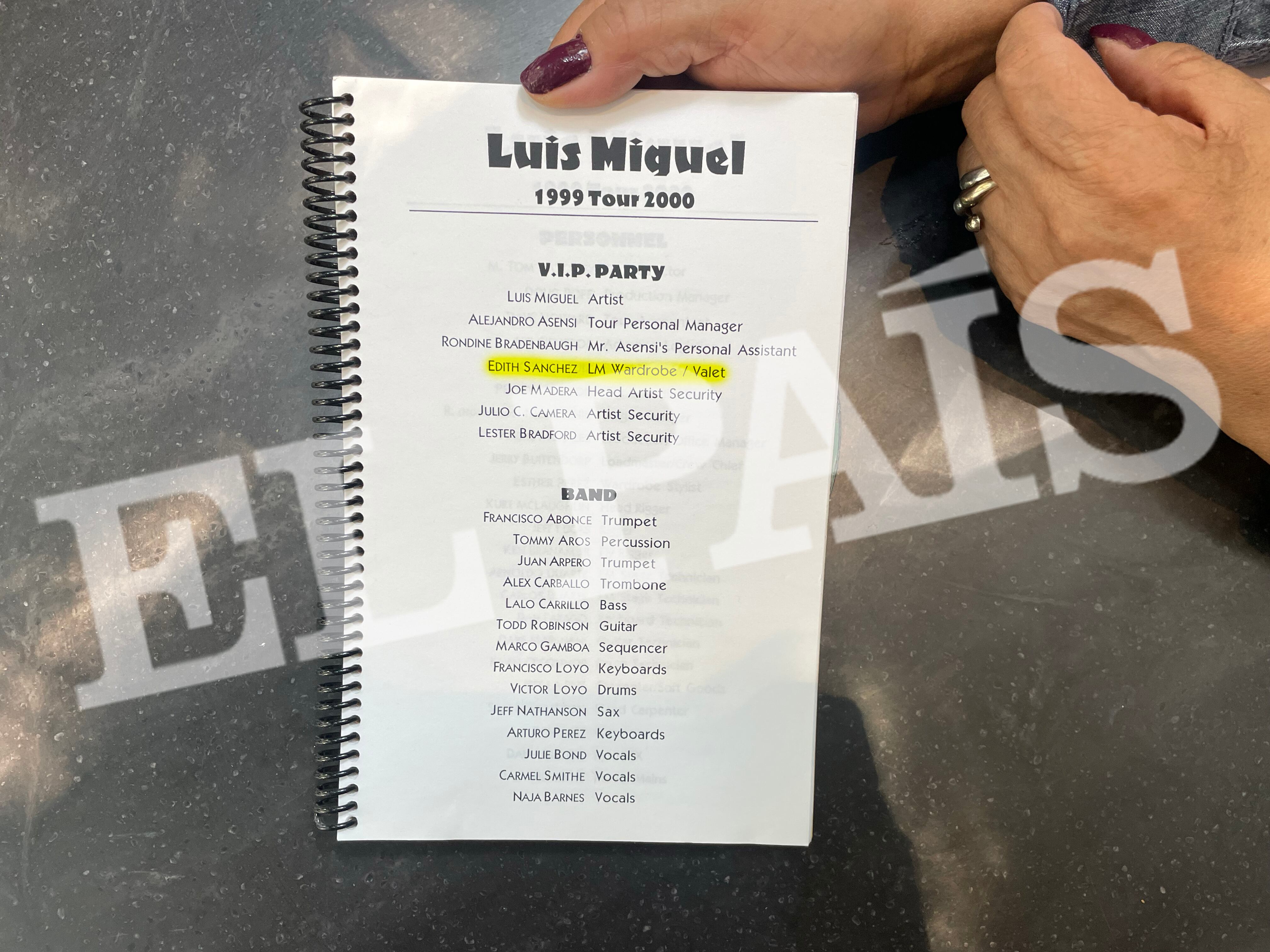 Invitación a una fiesta de la gira 1999-2000 de Luis Miguel en la que aparece el nombre de Edith Sánchez.