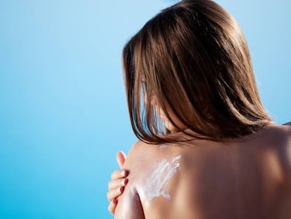 No hay que echarse la crema protectora media hora antes de tomar el sol