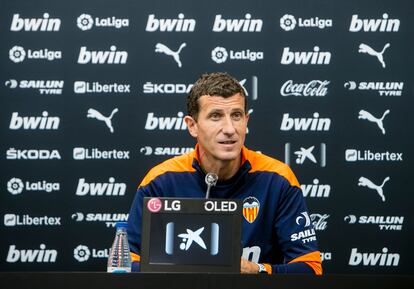 El entrenador del Valencia CF, Javi Gracia, en rueda de prensa.