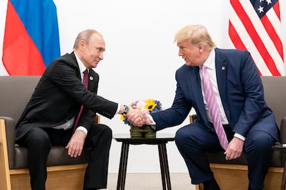 Putin y Trump en un encuentro en Osaka, Japón, en 2019.