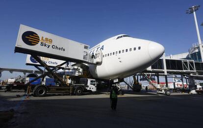 El último Boeing 747 de Delta Air Lines en el aeropuerto de Incheon, Corea del Sur.