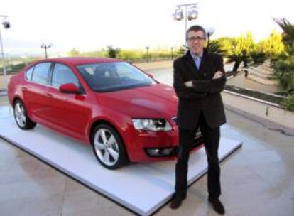 El director general de Skoda en España, Iñaki Nieto, durante una entrevista con Efe.