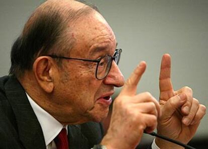 El presidente de la Reserva Federal de Estados Unidos, Alan Greenspan, el pasado febrero.