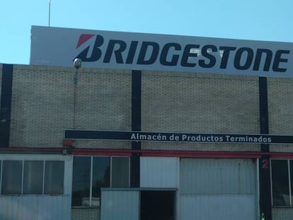 Bridgestone y sindicatos pactan un nuevo ERTE para 2.335 trabajadores en España