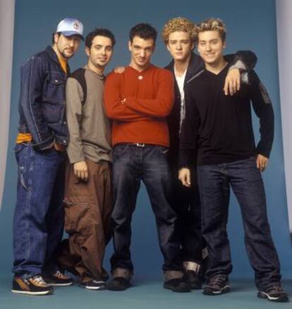 Justin Timberlake, segundo por la derecha, con la 'boy band' N Sync en 1999.