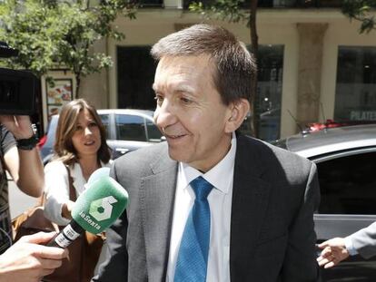 Manuel Moix, fiscal anticorrupci&oacute;n entra en la Fiscal&iacute;a tras presentar su dimisi&oacute;n.