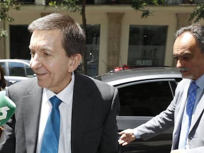 Manuel Moix, fiscal anticorrupci&oacute;n entra en la Fiscal&iacute;a tras presentar su dimisi&oacute;n.