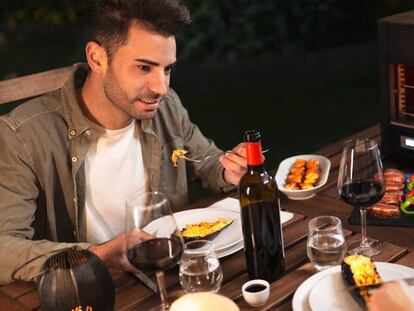 Seleccionamos y analizamos esta parrilla eléctrica de la firma Cecotec para cocinar al punto carnes rojas, verduras, mariscos y más alimentos.