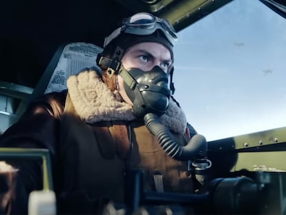 Un piloto de B-17 en la serie 'Los amos del aire'