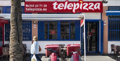 Fachada de una tienda de Telepizza. 