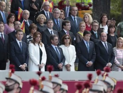 Presidentes auton&oacute;micos en Madrid en el desfile militar del 12 de octubre.
