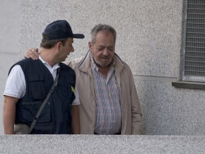 El propietario del grupo Vendex Gervasio Rolando llega a los juzgados de Lugo en septiembre de 2011