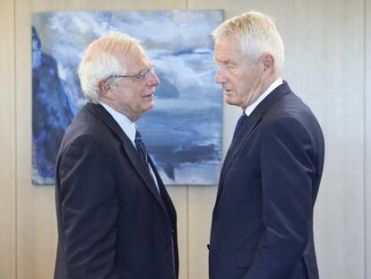 El ministre d'Exteriors, Josep Borrell, amb el secretari general del Consell d'Europa, Thorbjorn Jagland.