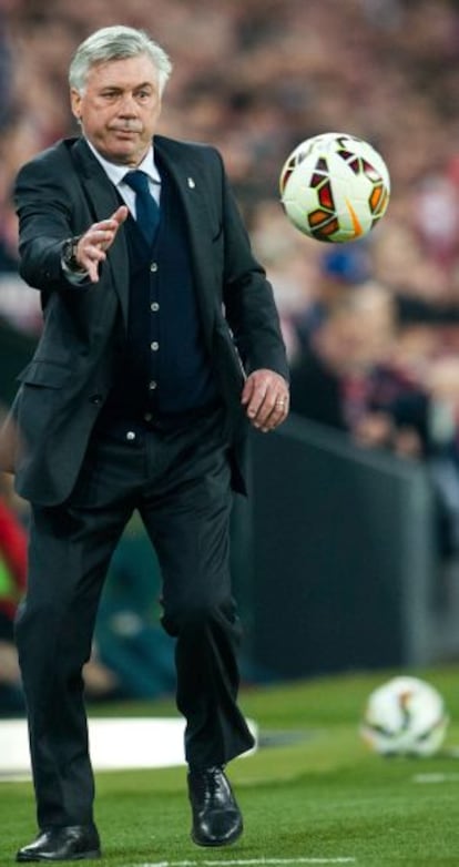 Ancelotti, durante el encuentro.