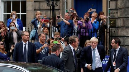 Boris Johnson llega a su reunión con Nicola Sturgeon, el pasado lunes en Edimburgo.