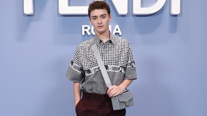 El actor Noah Schnapp, durante la semana de la moda de Milán, el 18 de junio de 2022.