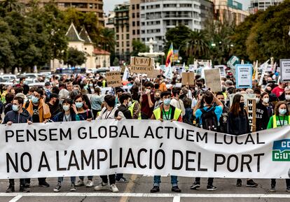 Manifestación contra la ampliación del Puerto de Valencia, en octubre de 2021.