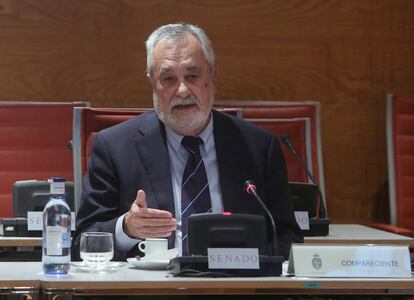 El expresidente de Andalucia, José Antonio Griñan, en el Senado. 