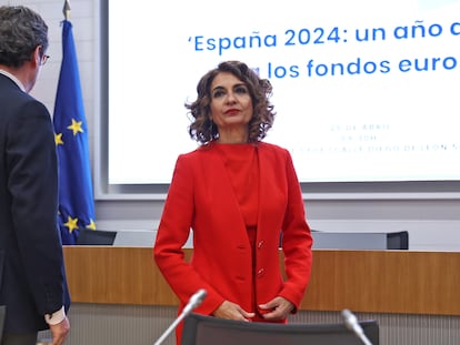 La vicepresidenta primera del Gobierno, María Jesús Montero, durante la inauguración de una jornada sobre fondos europeos, este jueves en Madrid.