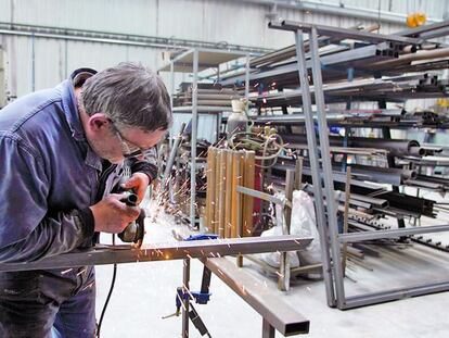 Trabajador de una pyme del sector metal&uacute;rgico.