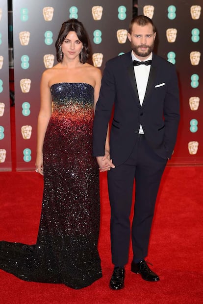 Jamie Dornan, protagonista de 50 sombras más oscuras, junto a su esposa, Amelia Warner.