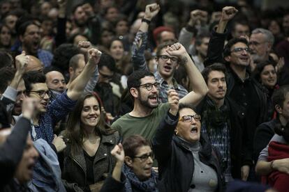 Simpatitzants d'En Comú Podem celebren els resultats.
