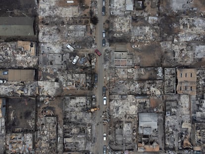 Aumentan a 56 los muertos en los devastadores incendios de Valparaíso en Chile