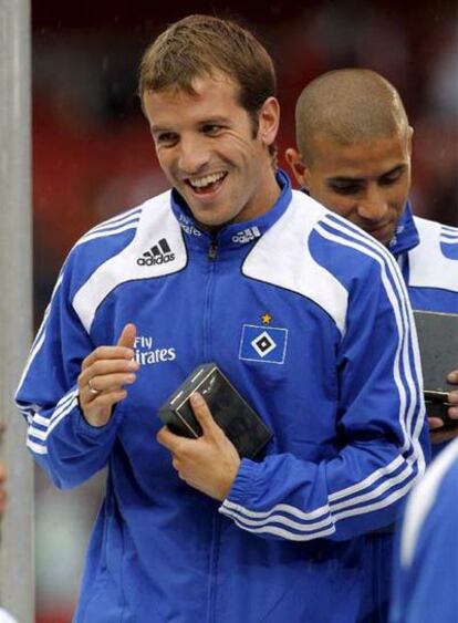 Rafael van der Vaart, con el chándal del Hamburgo.