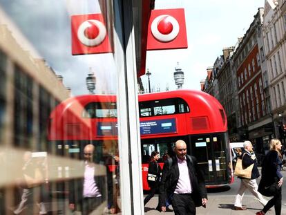 Publicidad de Vodafone en Londres (Reino Unido).