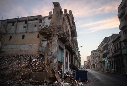 Collapsed buildings on San Lázaro Street, in Old Havana, in October 2023.