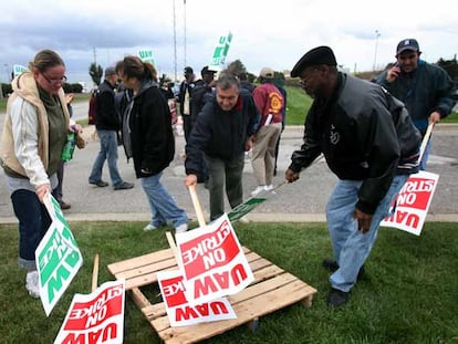 Los trabajadores de las instalaciones de Chrysler en Detroit ponen fin a una huelga que apenas duró seis horas.