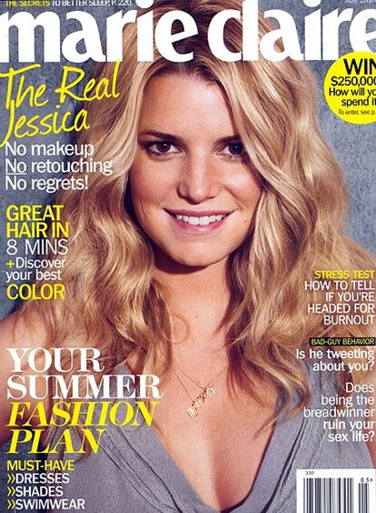 La portada de la edición estadounidense de la revista <i>Marie Claire</i> de mayo apuesta por una imagen totalmente natural. La cantante y actriz Jessica Simpson se encuentra en una cruzada en pro de la belleza original tras presentar un programa televisión llamado <i>El precio de la belleza</i>, que la llevó a recorrer para atestiguar las atrocidades que están dispuestas a hacer algunas mujeres por ser más hermosas. "Siempre hay alguien que luce mejor que tú y te hace sentir insegura, pero esos viajes cambiaron mi vida. Gracias a ello, he encontrado aprendido a encontrar la belleza dentro de mí", asegura Simpson, admitiendo, sin embargo, que si pudiera cambiar algo de su físico pediría unos centímetros más de estatura.