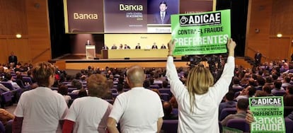 Junta de accionistas de Bankia en 2014.