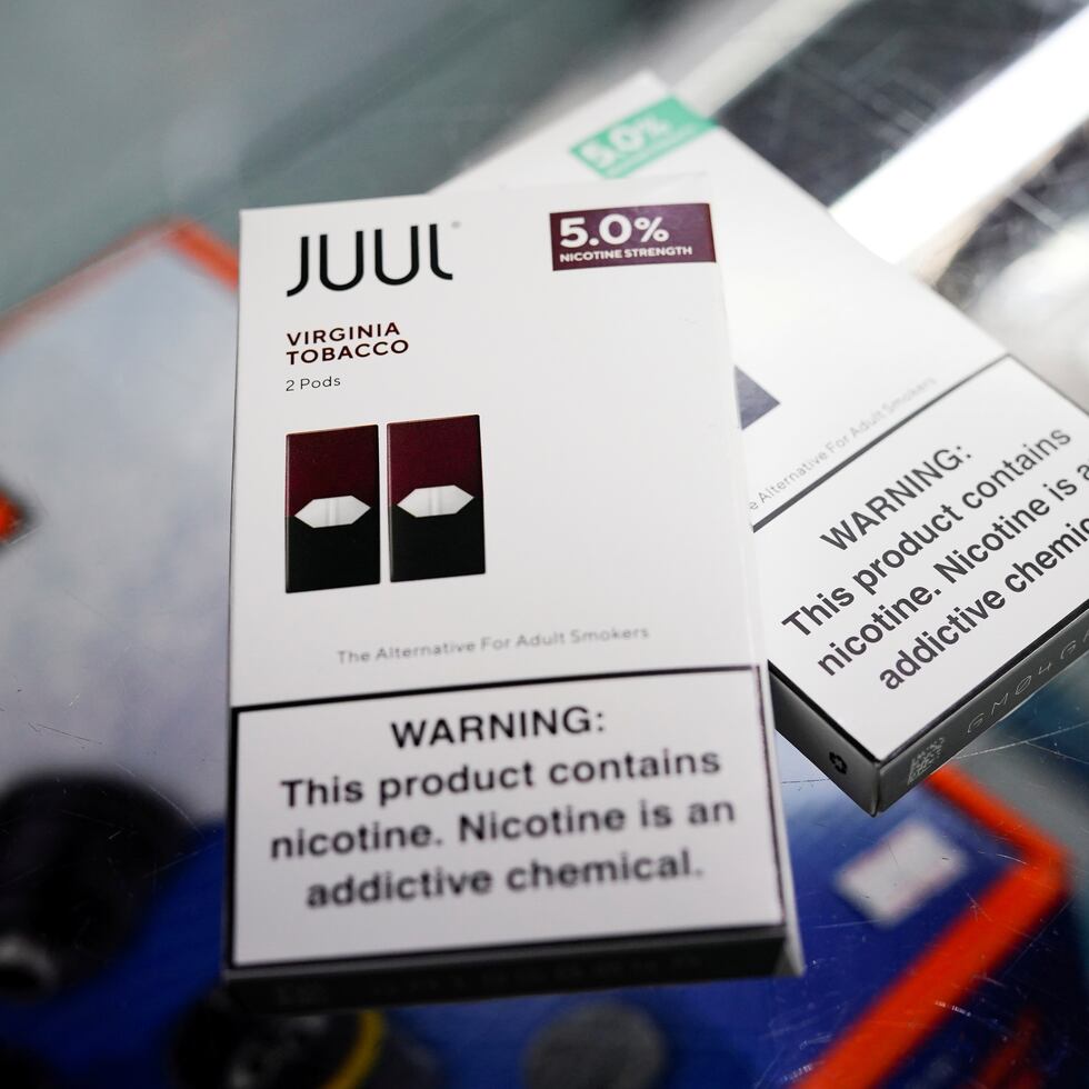 Juul to pay $439 million in damages over marketing e-cigarettes to teens | U.S. | EL PAS English Juul to pay $439 million in damages over marketing e-cigarettes to teens | U.S. | EL PAS English