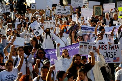 Ciudadanos marchan por la desaparición de José, Viviana, Daniela y Paola, en Guadalajara, estado de Jalisco (México)