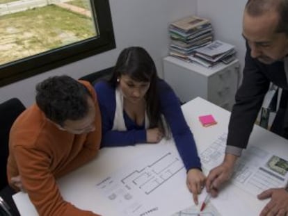 En España apenas existen unas 200 empresas que dicen ser agentes del comprador. 