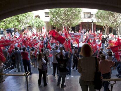 Protesta de empleados públicos en Palma de Mallorca en 2010.