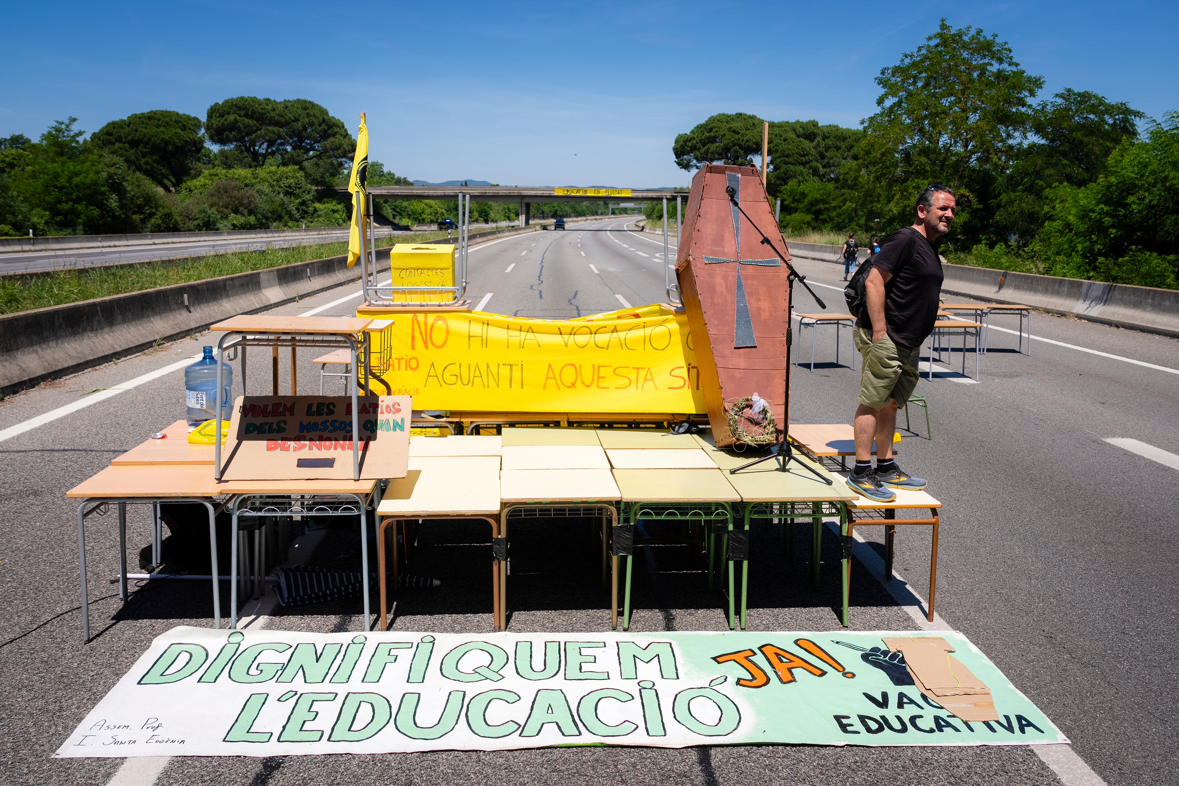 Government and unions caress about the educational agreement that will allow the strikes in Catalonia to be deactivated Government and unions caress about the educational agreement that will allow the strikes in Catalonia to be deactivated