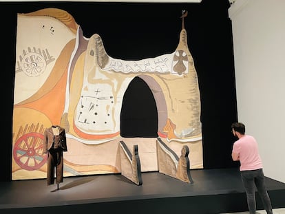 'La romería de los cornudos', de Alberto Sánchez, restaurada y expuesta en el Museo Reina Sofía.