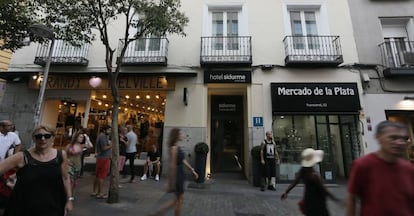 Hotel de la cadena Sidorme, que ha mudado su domicilio social de Barcelona a Madrid, en la calle Fuencarral.