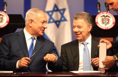 El primer ministro de Israel, Benjam&iacute;n Netanyahu y el presidente de Colombia, Juan Manuel Santos. 