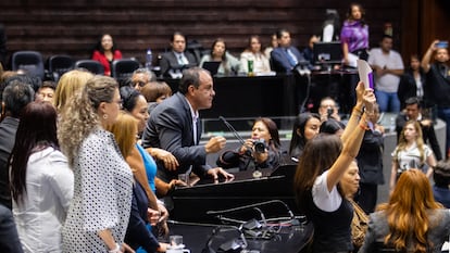 Cuauhtémoc Blanco en la Cámara de Diputados, en Ciudad de México, el 25 de marzo.