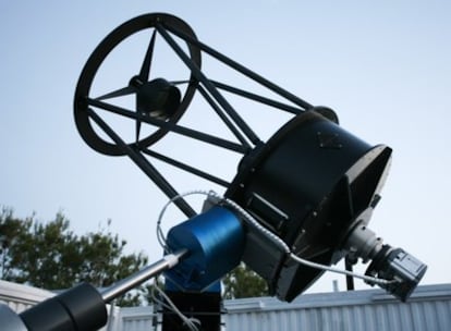 Telescopio robótico Telma de la red BOOTES para detectar estallidos de rayos gamma.
