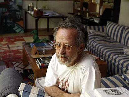 El cineasta Fernando Colomo, en el anexo de su casa madrileña la semana pasada.