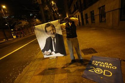 Unos carteles de campaña del PP, en Madrid.
